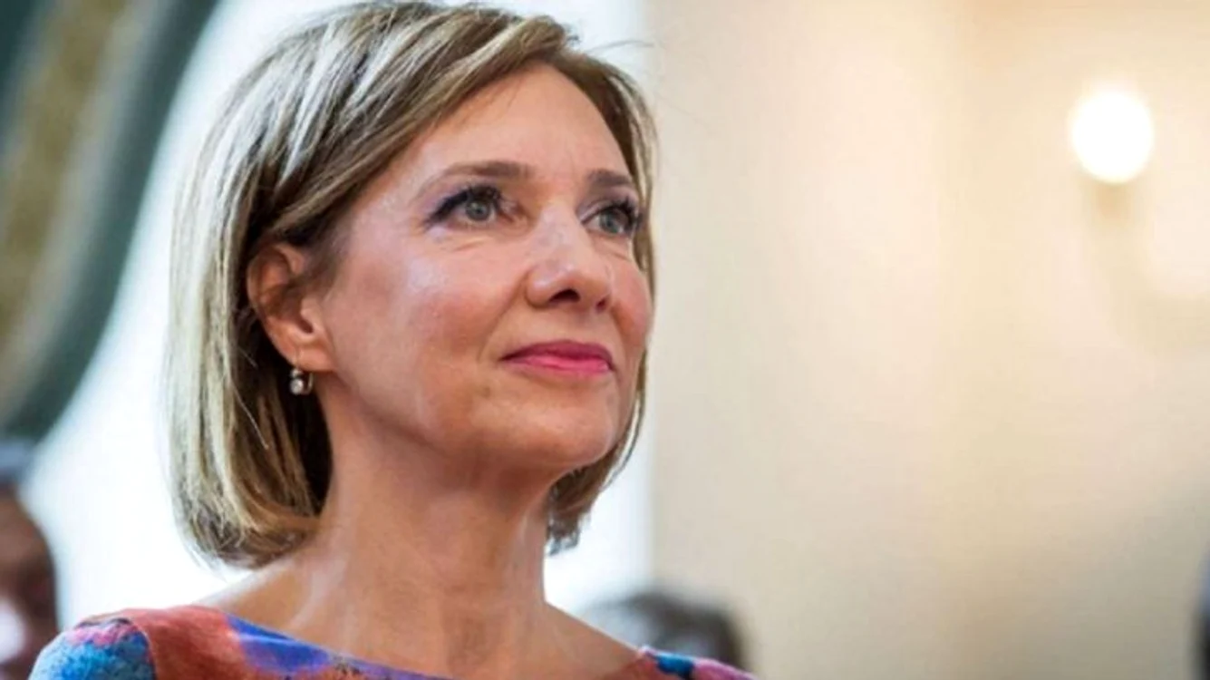 
    Carmen Iohannis este aşteptată astăzi, 10 decembrie, la Parchetul General pentru a fi audiată în legătură cu casele deţinute împreună cu soţul său, preşedintele Klaus IohannisFOTO: Click!  