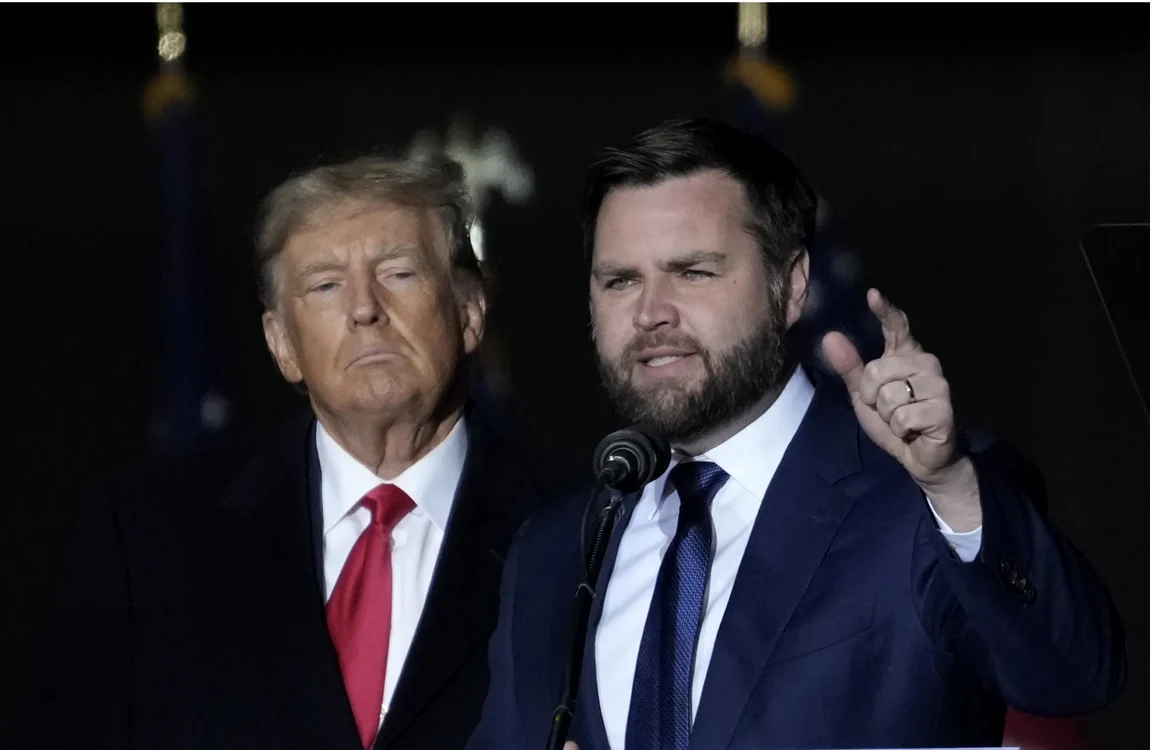Donald Trump și JD Vance nu văd cu ochii buni UE. FOTO: X