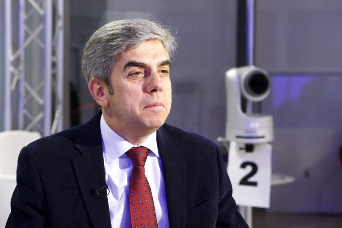 Rugen Nicolăescu a adus luni precizări referitoare la semnăturile strânse de liberali pentru depunerea moţiunii de cenyură. FOTO Adevărul