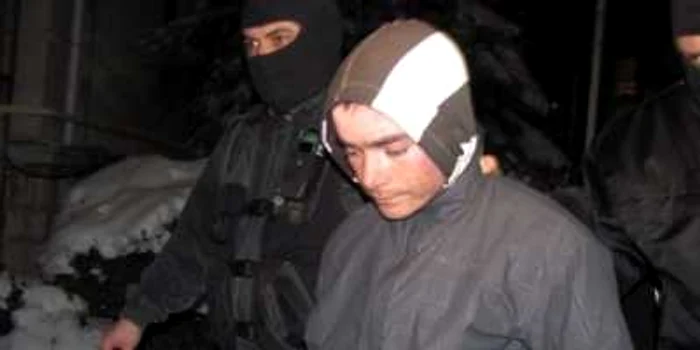 Alexandru Lazăr, hoţul analfabet al milionului de euro, este acum în arest