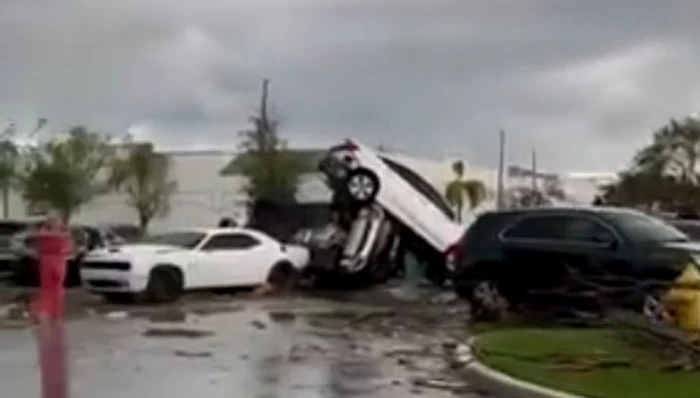 Tornadă în Florida FOTO: captură video