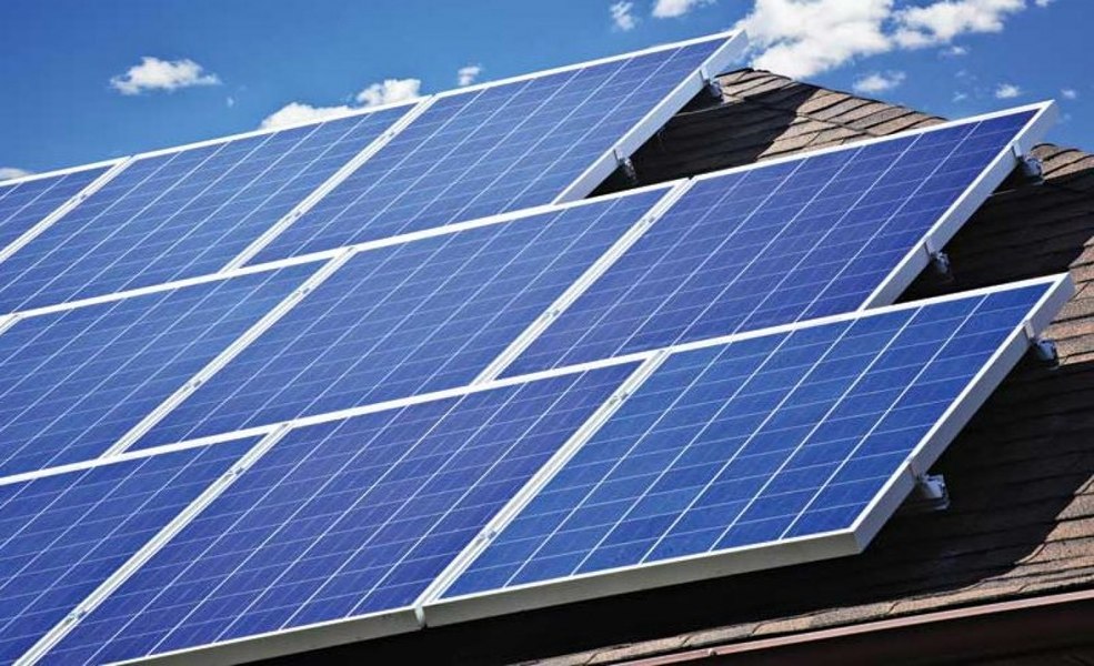 Ce pot face românii care vor să-și monteze panouri fotovoltaice în lipsa programului de susținere de către stat