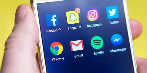 de ce ai nevoie de o agen ie de comunicare specializata in social media1 jpg