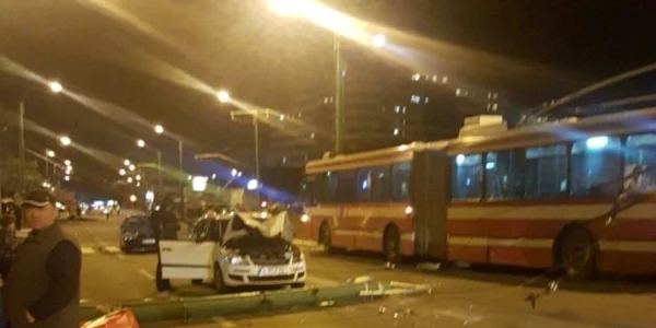 accident troleibuz