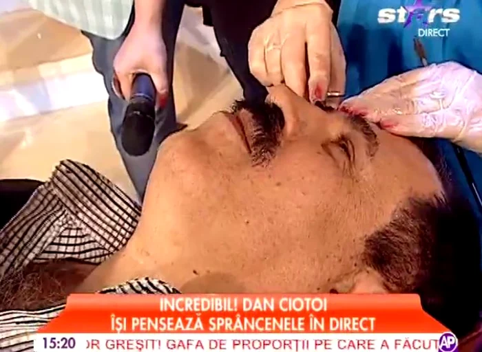 Adriana Bahmuteanu i-a tuns mustaţa lui Dan Ciotoi