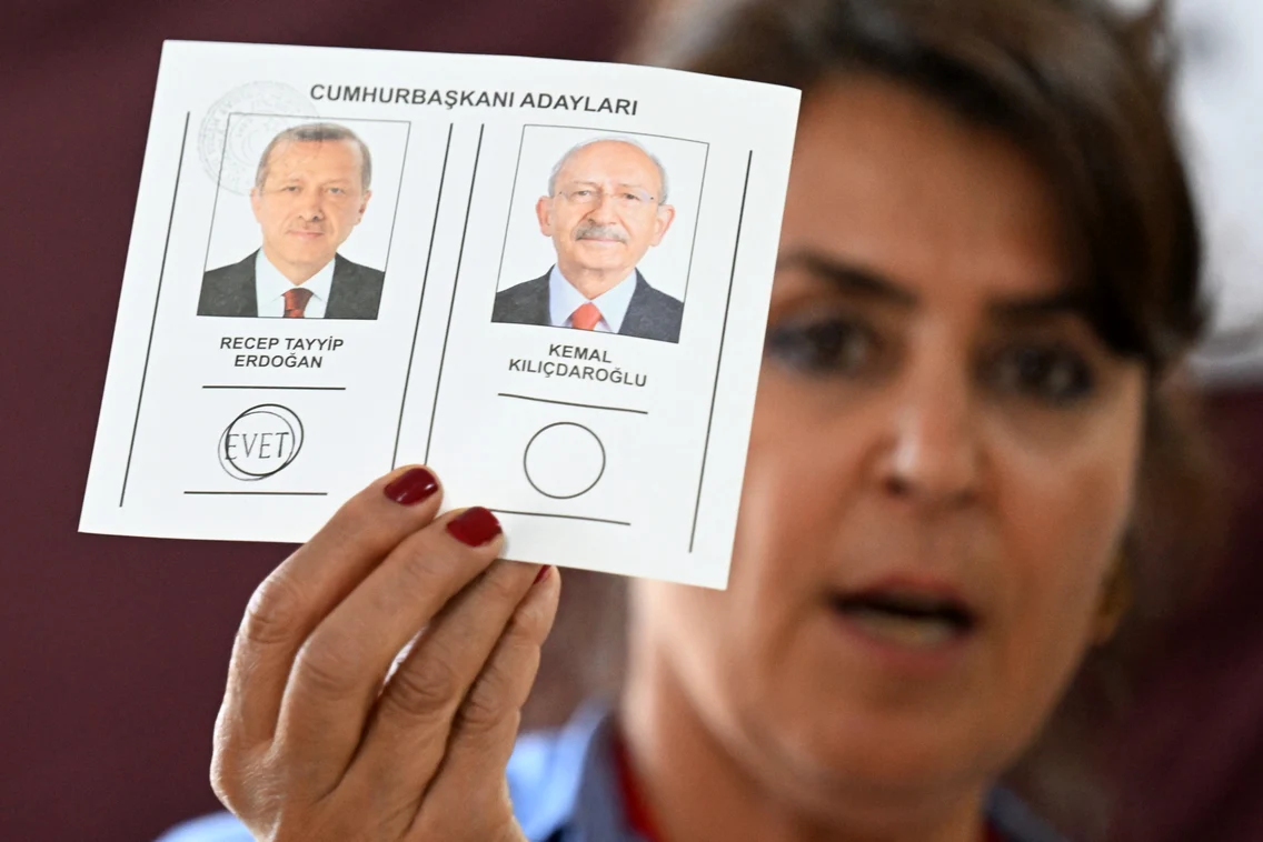 Erdogan, de 20 de ani la putere, și opozantul Kilicdaroglu se înfruntă în turul doi FOTO Profimedia