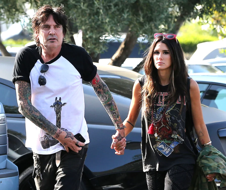 Tommy Lee, de 56 de ani este un îndrăgostit incurabil: s-a însurat la 14 februarie 2019