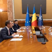 Bolojan si Nazare intalnire cu delegatia Fitch 27 ian 2026  Foto gov ro jpg