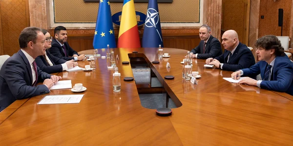 Bolojan si Nazare intalnire cu delegatia Fitch 27 ian 2026  Foto gov ro jpg