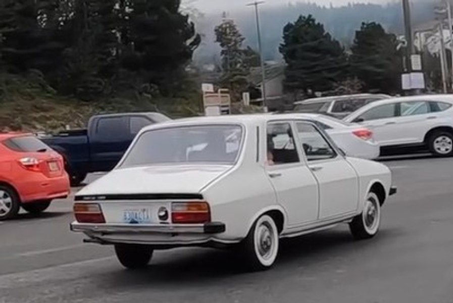 Cu Dacia 1300 pe autostradă, în America: „Urcă cu a patra la deal. Am atins 100 de km pe oră și se ține bine. Nu vibrează”