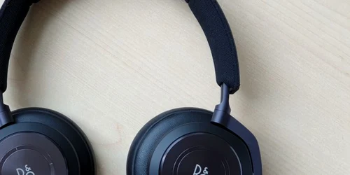 BeoPlay H9 (3 Gen) căşti wireless cu ANC FOTO Adrian Pogîngeanu