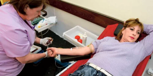 O pungă de sânge donat o singură dată poate salva trei vieţi