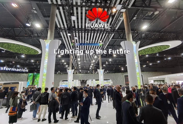 Standul Huawei la MWC Barcelona 2022. FOTO Adrian Pogîngeanu