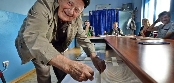 Românii se prezintă pe 9 iunie la urne. FOTO: Mediafax