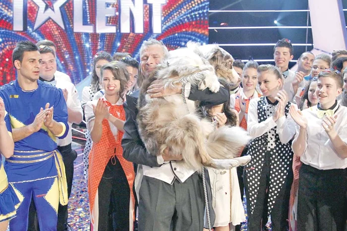 Bruno a comunicat cu animalele prin semne şi priviri. Nu le-a dat comenzi verbale (Fotografii: pro tv)