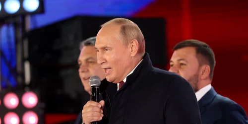 Vladimir Putin la petrecerea din Piața Roșie din Moscova dupa anexarea regiunilor din Ukraina FOTO EPA EFE (3) jpg