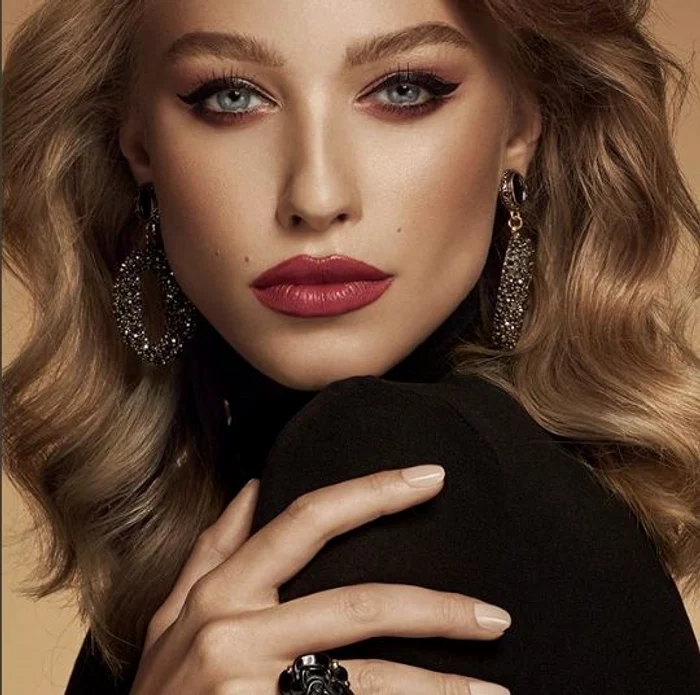 1 gina chirila fotomodel jpg jpeg