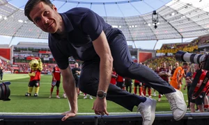 Xabi Alonso 2 (EPA) jpg