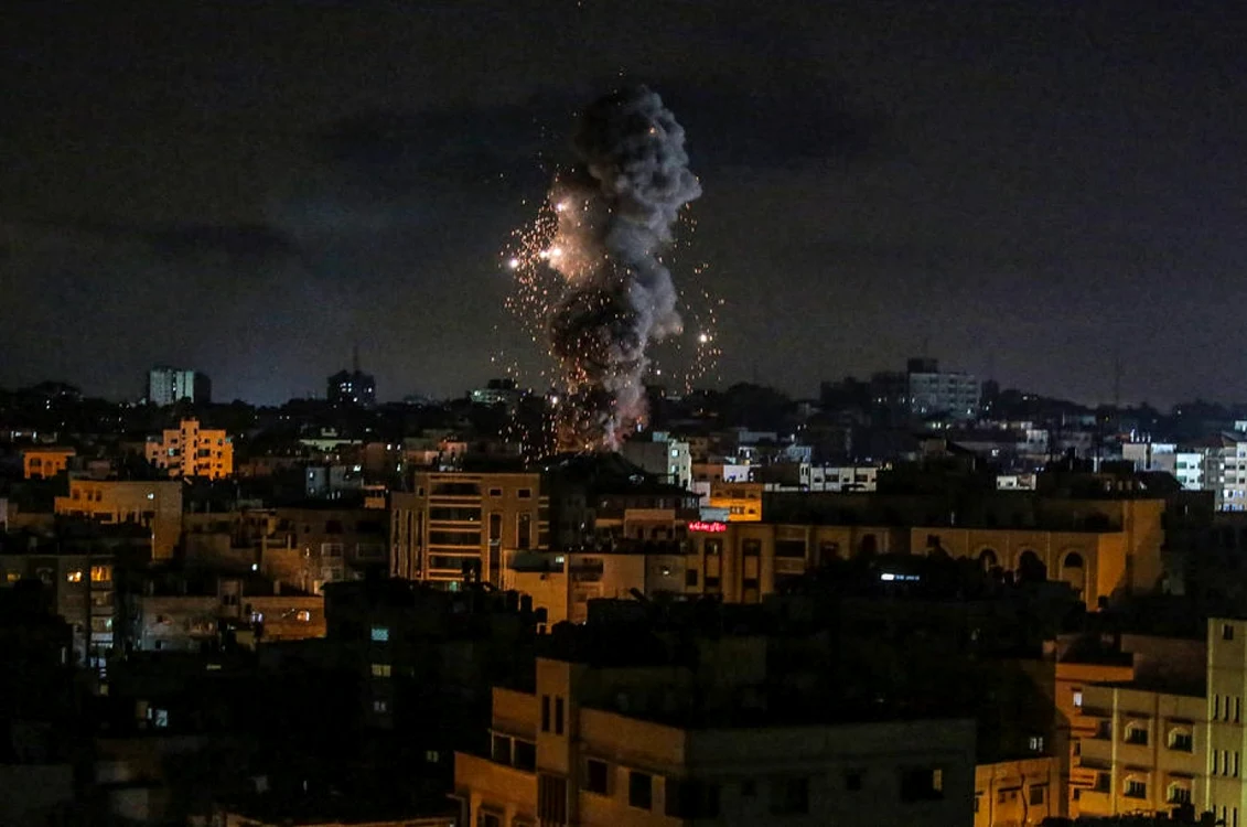 Armata israeliană a ţintit un sit militar subteran din Fașia Gaza FOTO: EPA-EFE