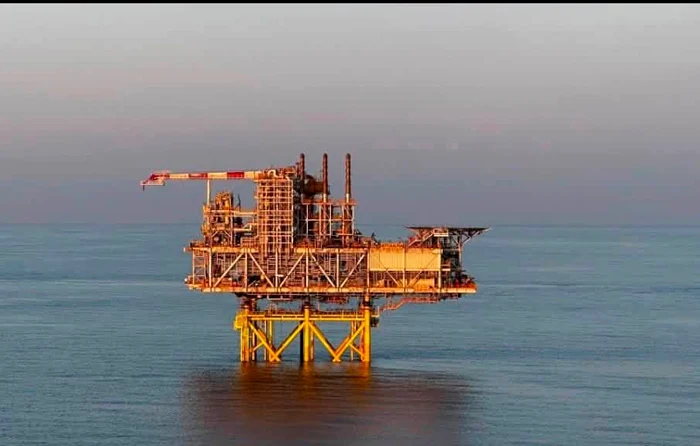 A fost finalizată instalarea platformei „Neptun Alpha”. FOTO Romgaz/OMV petrom