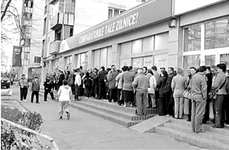  Cartelele și datoria externǎ a Romȃniei jpeg