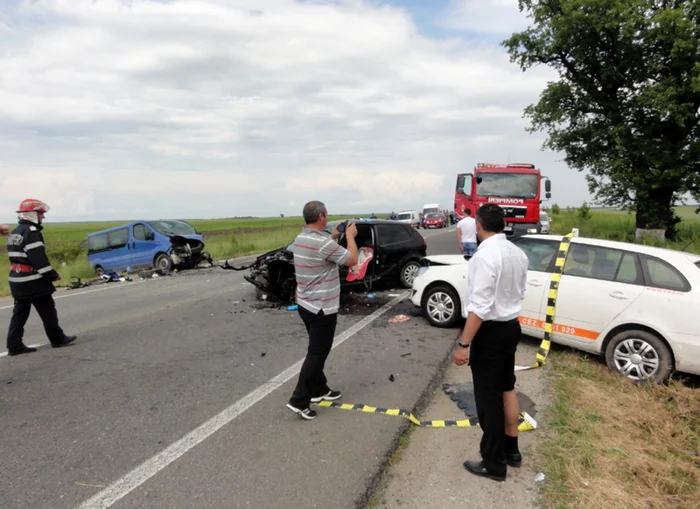 Accidentul a avut loc la 20 kilometri de Slatina  (FOTO: Mugurel Manea)