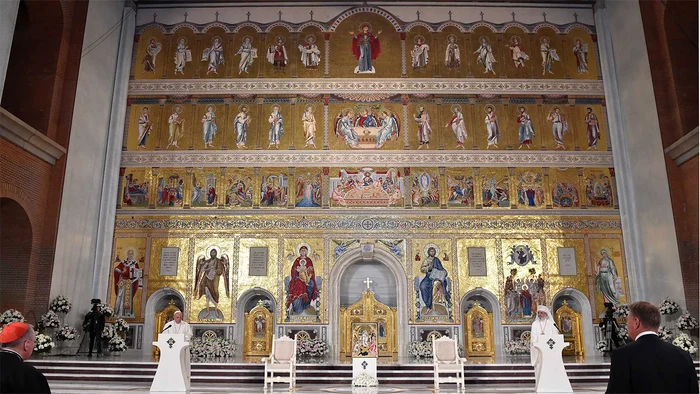 Iconostasul catedralei e cel mai înalt dintre toate bisericile ortodoxe. Foto: basilica.ro