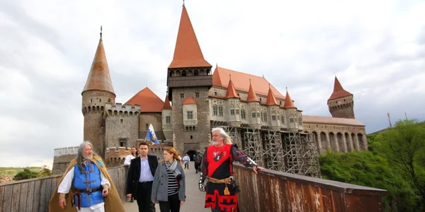castelul corvinilor