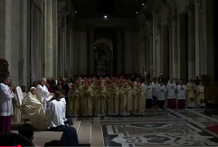 Papa Francisc, la Ceremonia de deschidere a Porţii Sfinte Captură video CNN