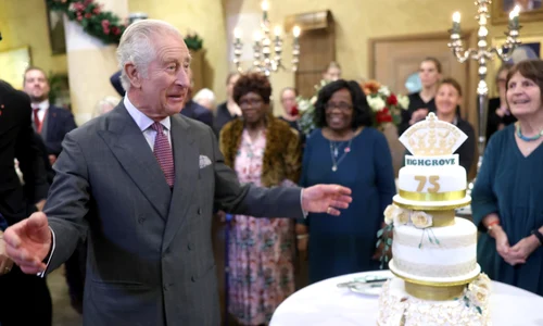 Regele Charles tort de ziua lui profimedia 0821825368 jpg