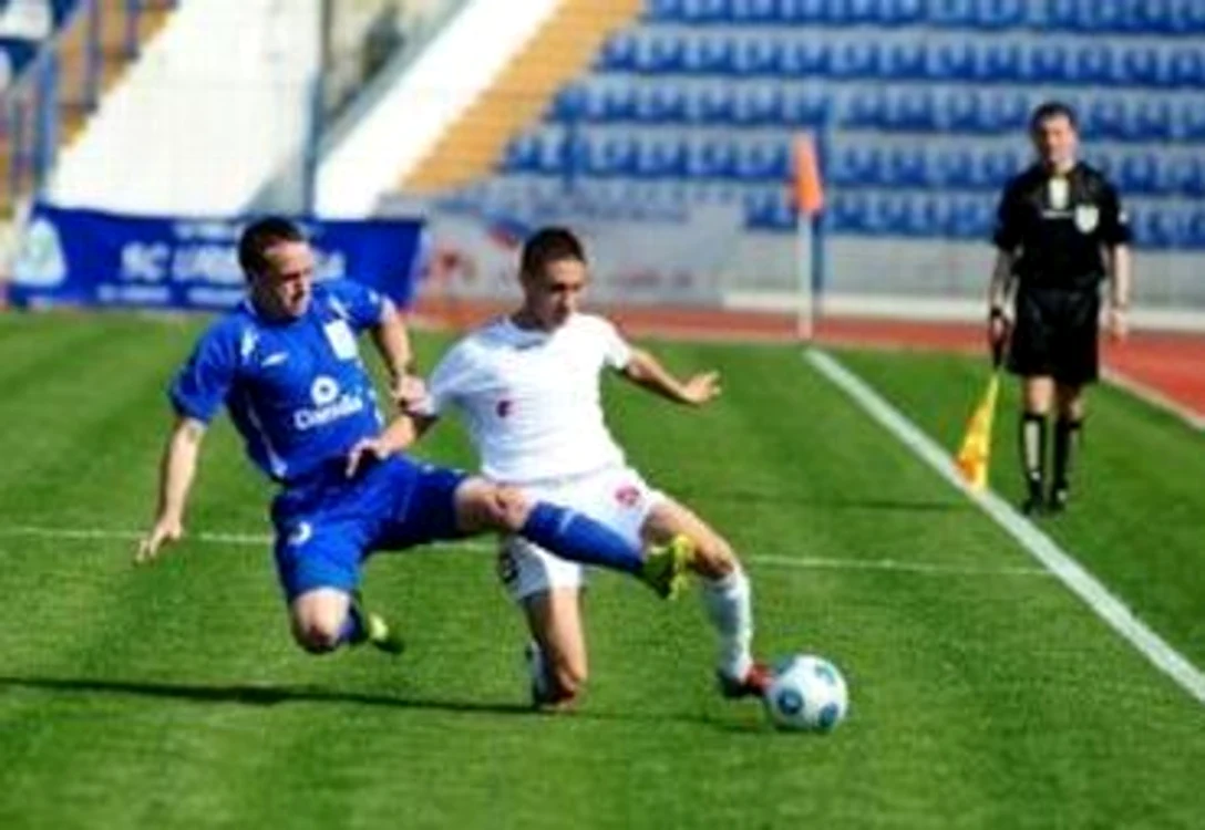 Râmnicu Vâlcea: CSM a remizat pe terenul formaţiei FC Argeş, scor 1-1