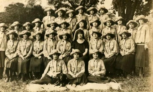 Cronicar prin memoriile Marelui Război: Eroi la 16 ani  Însemnările unui fost cercetaş jpeg