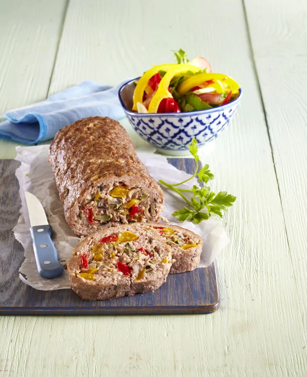 
    Ruladă de carne tocată  