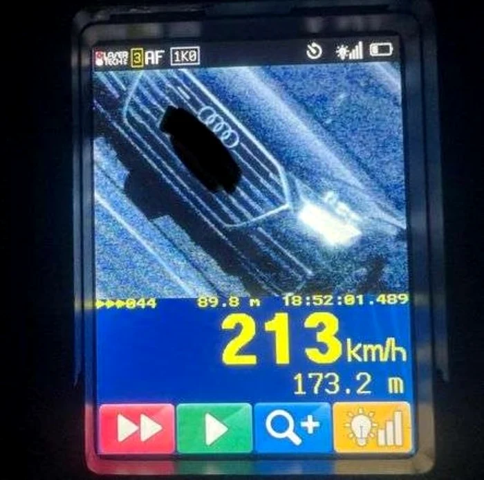 Radarul a înregistrat o viteză de deplasare de 213 km/h. Sursă foto: IPJ Sibiu