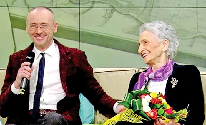 Mihai, alături de  mama lui, Zinaida