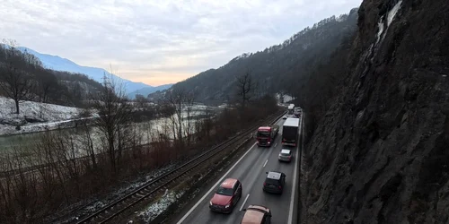 Valea Oltului DN 7 Foto Daniel Guță  ADEVĂRUL (2) jpg