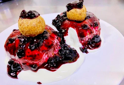 Papanași cu dulceață 