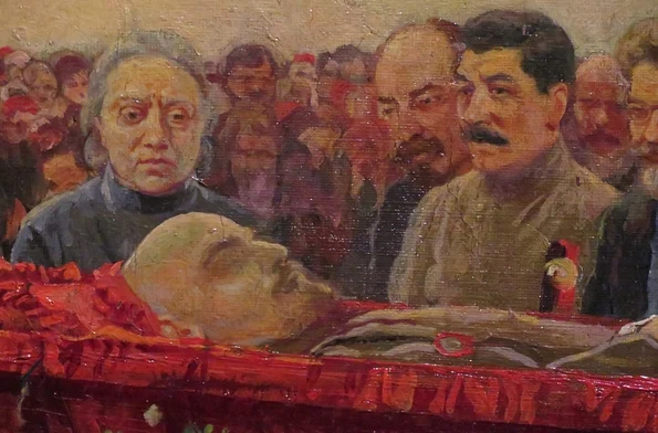 Iosif Stalin, la funeraliile lui Vladimir Lenin (pictură de Isaak Brodsky / Wikimedia Commons)