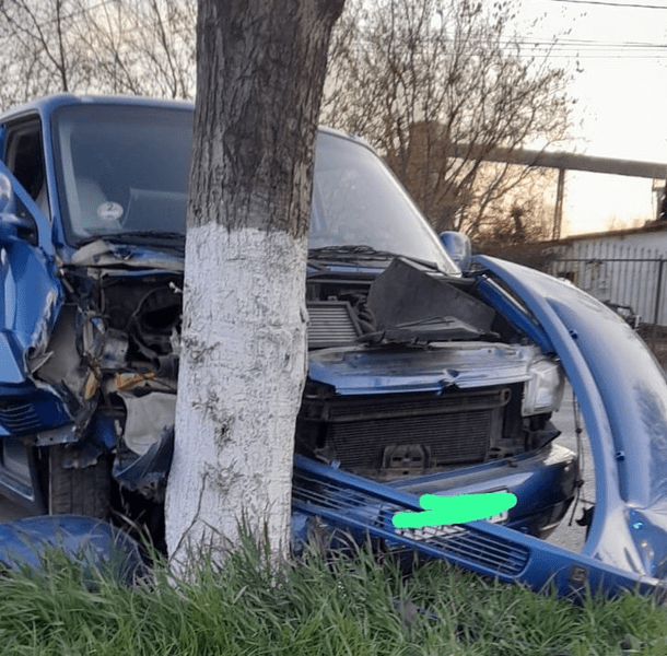 Peripeţii cu autoturismul furat de un şofer beat. Proprietarul din Neamţ lăsase cheile în maşină