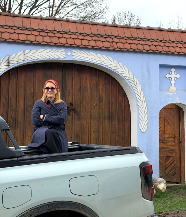 Andreea Esca a părăsit Bucureștiul de Paște FOTO: Instagram/ Andreea Esca