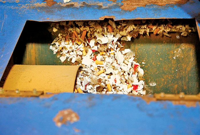 Ţigaretele au fost  tocate cu ajutorul unui malaxor