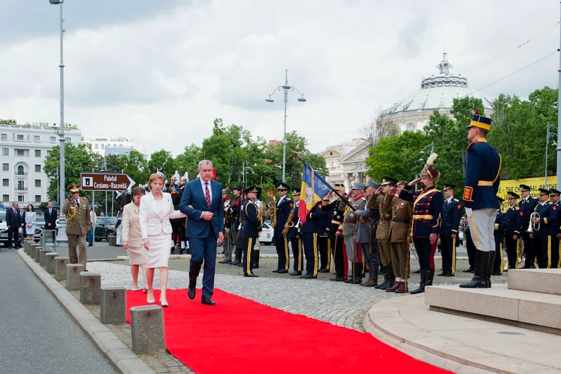 Majestatea Sa Margareta, Principele Radu și Principesa Sofia la ceremonialul de 10 mai 2023