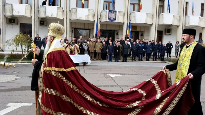 Arhiepiscopul Tomisului, la o ceremonie FOTO Adevărul