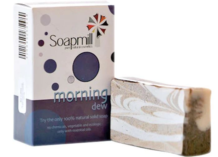 Săpunul natural Coffee Taste de la Soapmill cu unt de cacao bio şi miros de cafea şi scorţişoară. Preţ: 21 lei