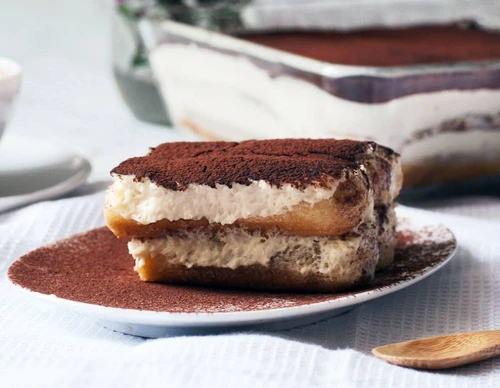 Tiramisu cu amaretto jpeg