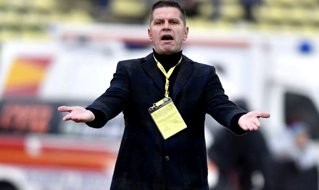 Flavius Stoican nu a mai rezistat presiunii fanilor dinamoviști (FOTO: Sportpictures)