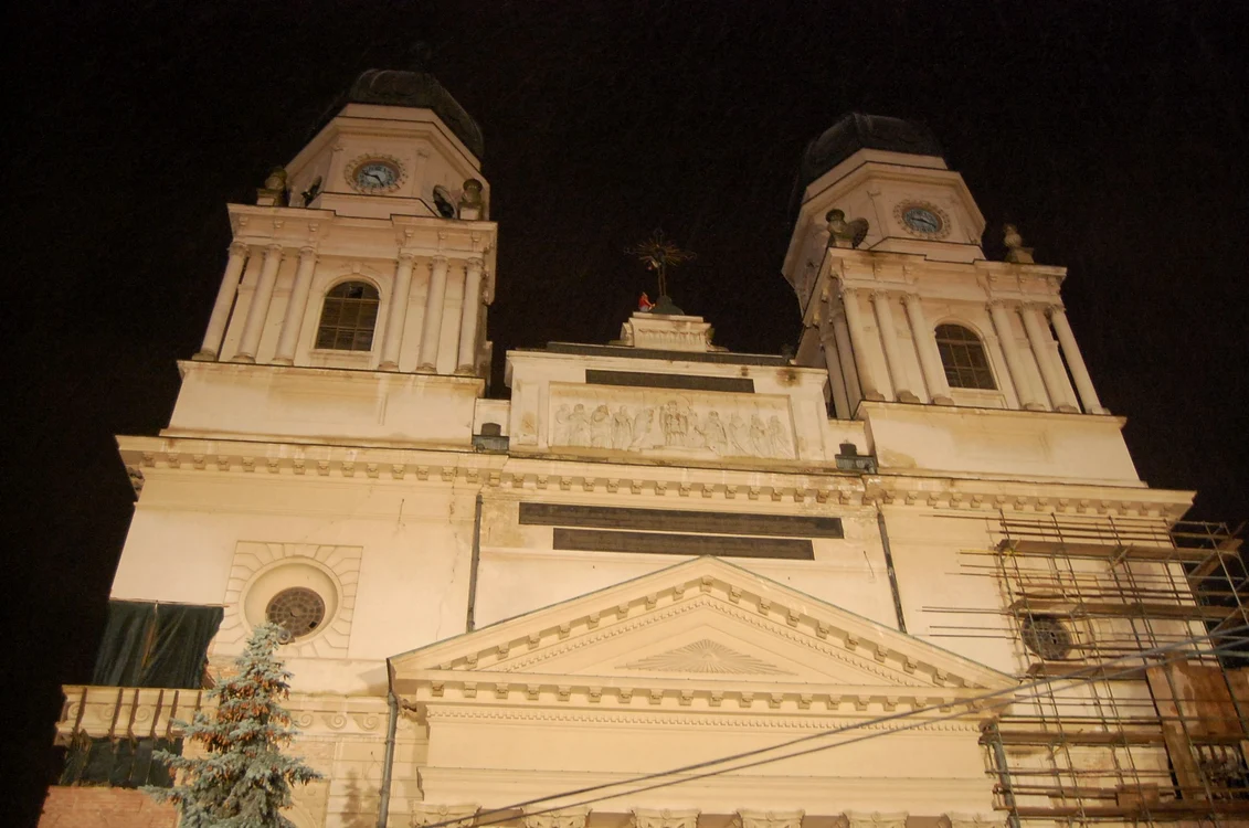Unul din fraţii lui Mihai Munteanu a încercat să-l convingă să se dea jos