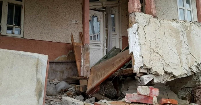 alunecari de teren prahova foto diana frîncu