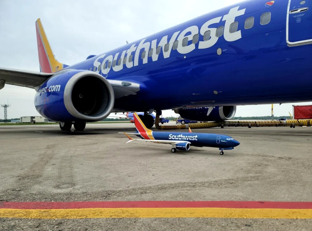  Un avion de pasageri a plonjat dramatic în aer  FOTO: Shuterstock