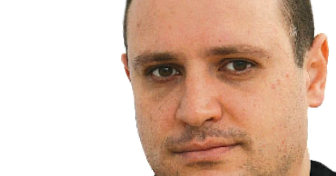 Cuvinte de duminică: Descântecul roşiilor